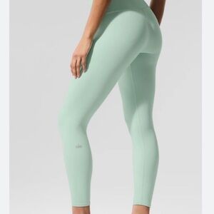 Alo Leggings